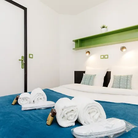 Apartment Zahara Yourhosthelper