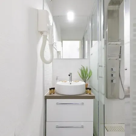 Apartment Zahara Yourhosthelper